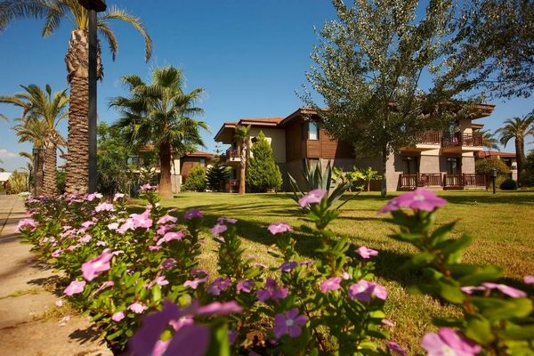 tui-blue-palm-garden-5